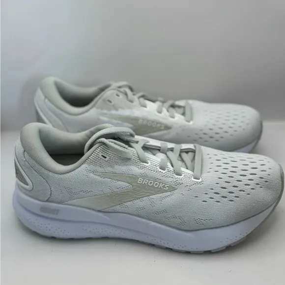 Brooks Women’s Size 7 Ghost 16 White Running Athletic Shoes