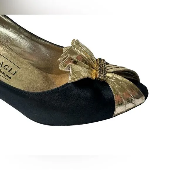 Bruno Magli Vintage Black Gold Rhinestone Peep Toe Evening Shoes Heels Size 7