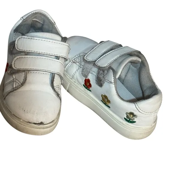 Bundle of 8 pairs of shoes for toddlers kids. Mixed styles, designers and sizes