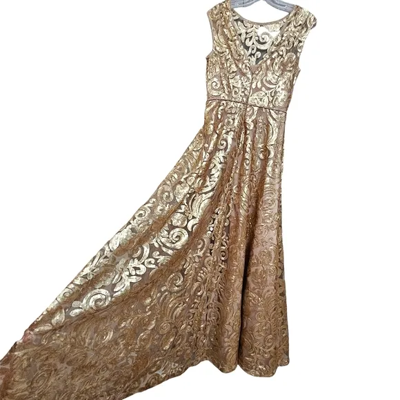 Calvin Klein Gold Sequin w/Nude Boat Neck A-line Sleeveless Evening Prom Gown