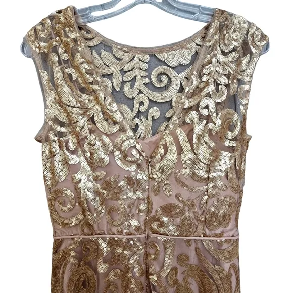 Calvin Klein Gold Sequin w/Nude Boat Neck A-line Sleeveless Evening Prom Gown