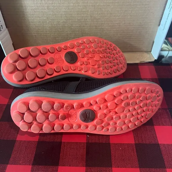 Camper 42 men’s black mesh sneakers