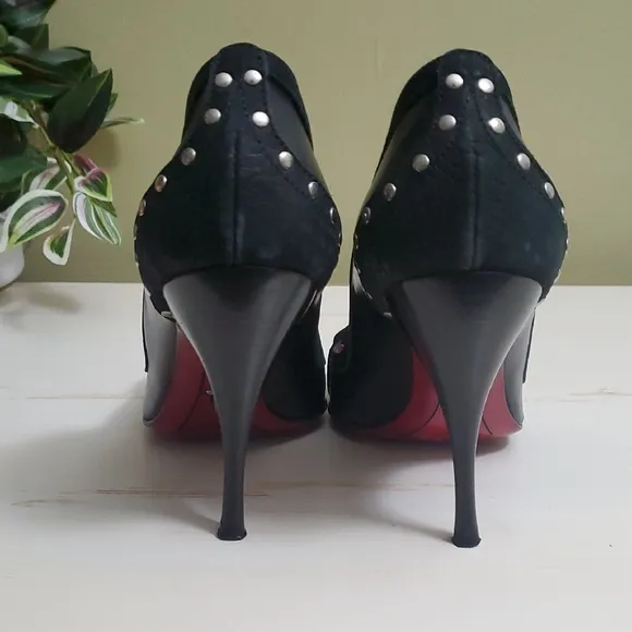 Cesare Paciotti | Black Leather Stiletto Pumps with Metal Accents Sz 37