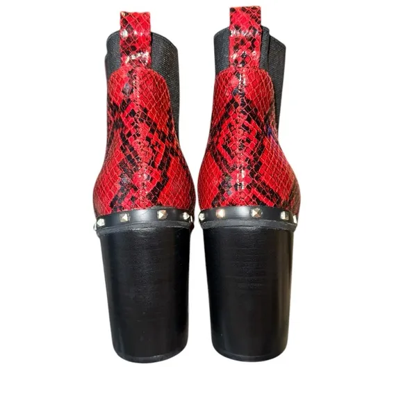 Charles by Charles David Dodger Red Snakeskin Studded Chelsea Ankle Boots Size 9