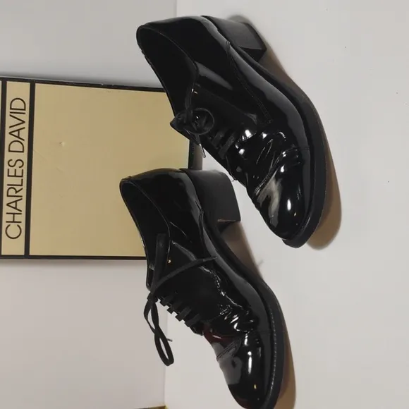 Charles David Designed By Nathalie M Patent Leather Shoes Size 7.5 With Box