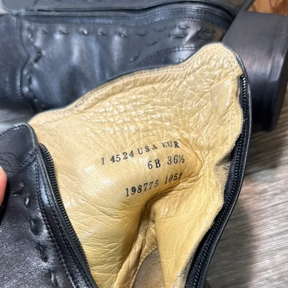 Charlie 1 Horse Black Leather western Boots woman’s size 6B  (b69)