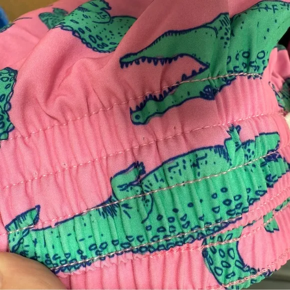 Chubbies The Glades Classic Swim‎ Trunks 5.5&quot; Inseam in Pink Alligator Sz M
