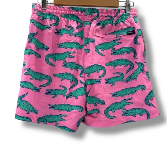 Chubbies The Glades Classic Swim‎ Trunks 5.5&quot; Inseam in Pink Alligator Sz M