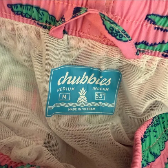 Chubbies The Glades Classic Swim‎ Trunks 5.5&quot; Inseam in Pink Alligator Sz M