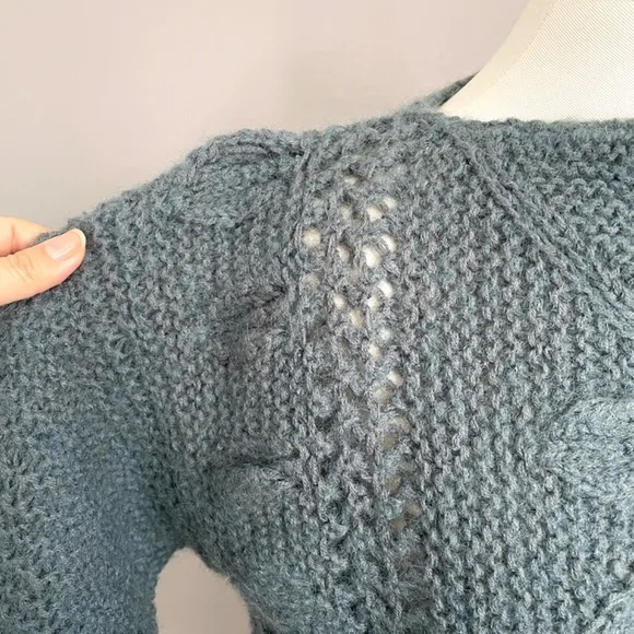 Chunky Blue Wool Blend Sweater - S/M, Italian 🇮🇹