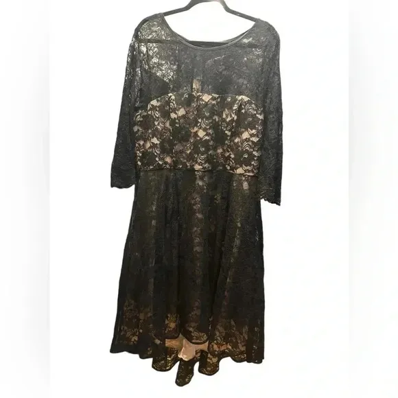 City chic black lace lover dress size L/20