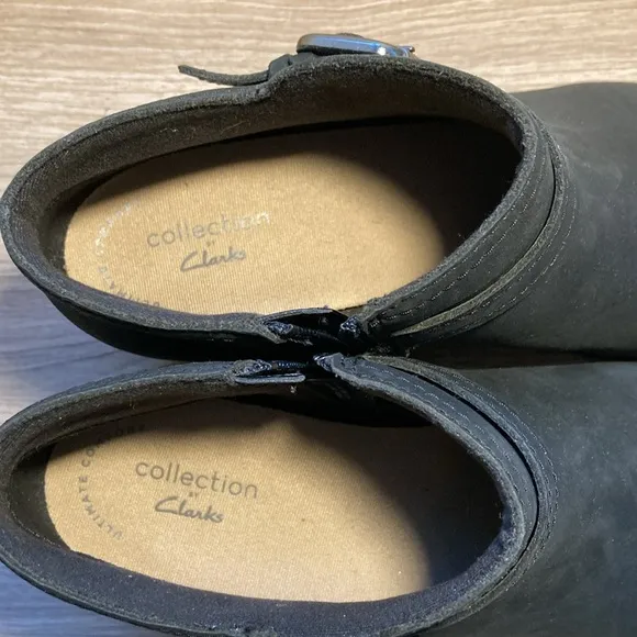 Clark ultimate comfort Charlten Rae Ankle Booties Buckle Detail 7