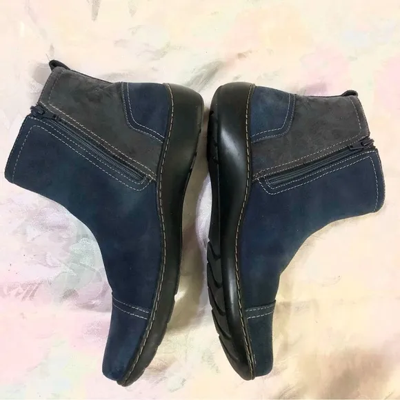 Clarks Collection Ultimate Comfort Suede Zip Ankle Boots Blue Cora Marigold 10