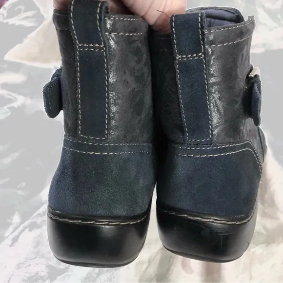 Clarks Collection Ultimate Comfort Suede Zip Ankle Boots Blue Cora Marigold 10
