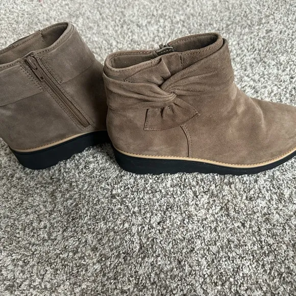 Clarks Sharon Salon Womens Side Knot Ankle Boots