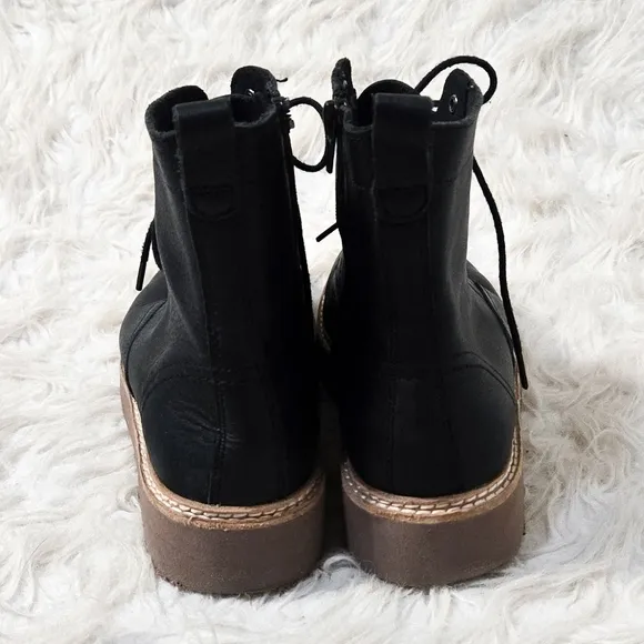 Clarks Trace Pine Boots Black Leather Lace Up  Zipper Comfort Moto Combat