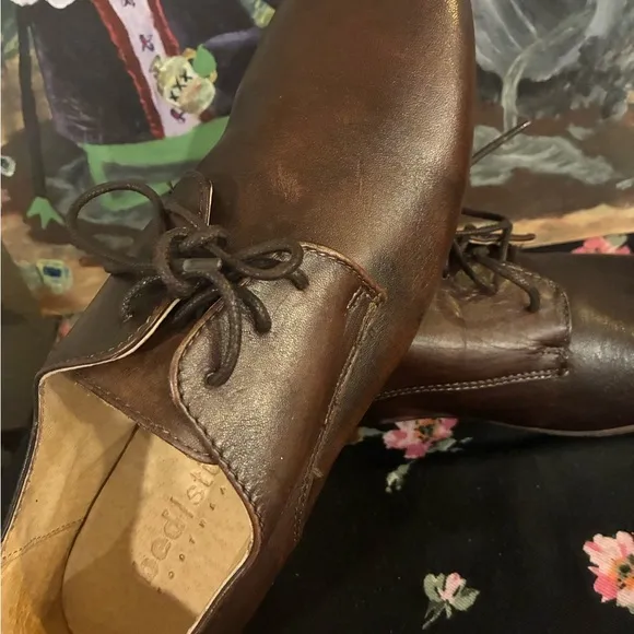 Classic Brown Leather Men's Shoes Bed Stu