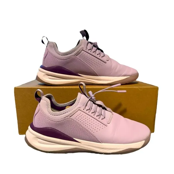 Clove Women’s Classic Lavender Size 9.5