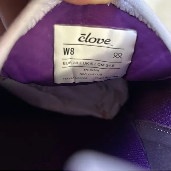 Clove Women's Lavender Classic Sneakers- Size 8