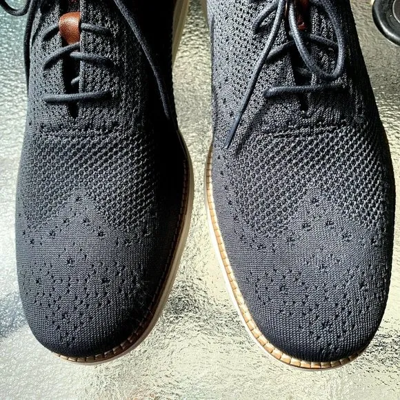 Cole Haan leather/perforated mesh gray shoes 10M