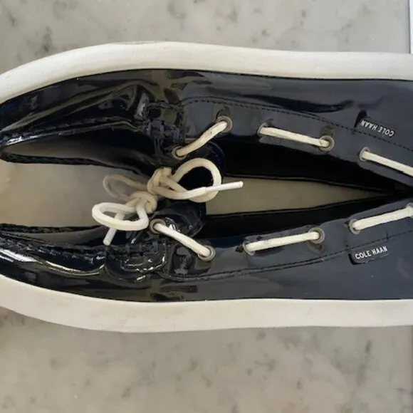 COLE HAAN Navy Patent Nantucket Camp Moc Boat Shoe 10B NWOT