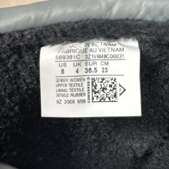 Converse All Star Gray and Black sherpa‎ fleece lined Boots women’s size 6