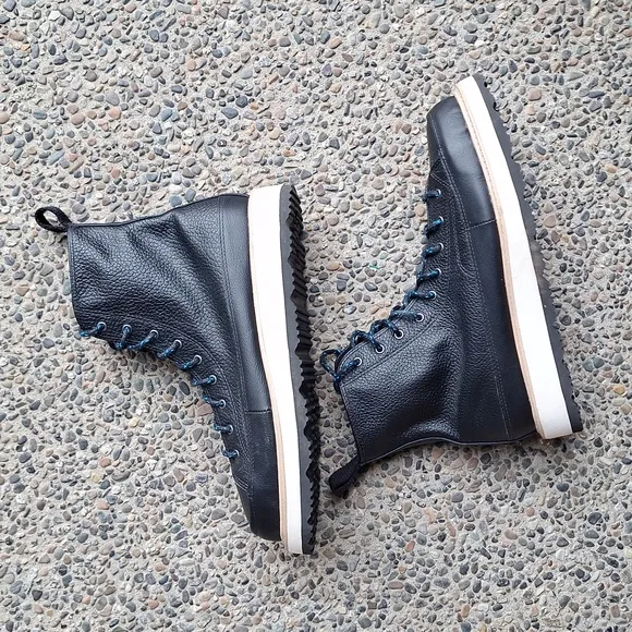 Converse Chuck Taylor Crafted leather terrain boots 8.5 mens/ 10 women's black