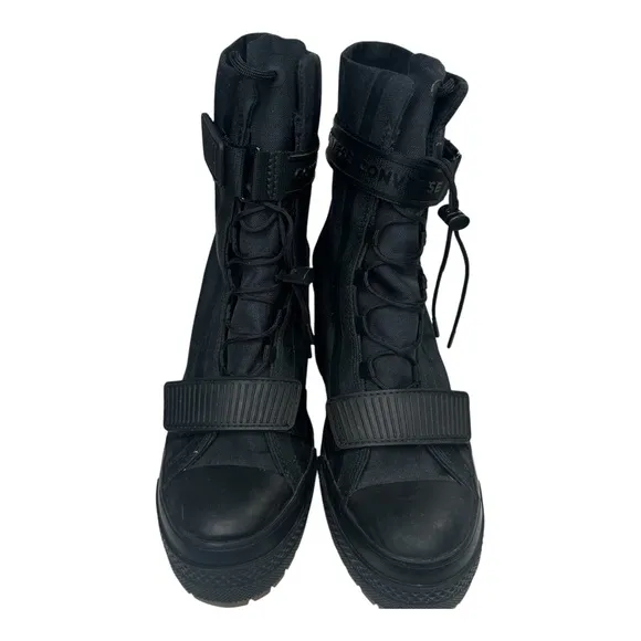Converse Women's Black Chuck Taylor All Star GR82 Boots. Sz: 8.5