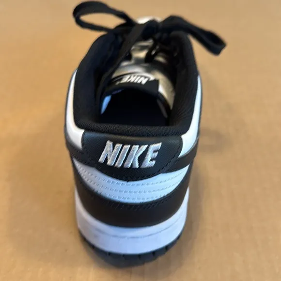COPY - Nike Black and White Sneakers Classic Design