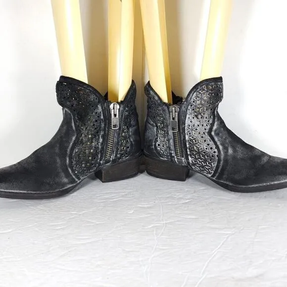 Corral Circle G Women’s US10 Leather Black Gray Cutout Shortie Western Boots