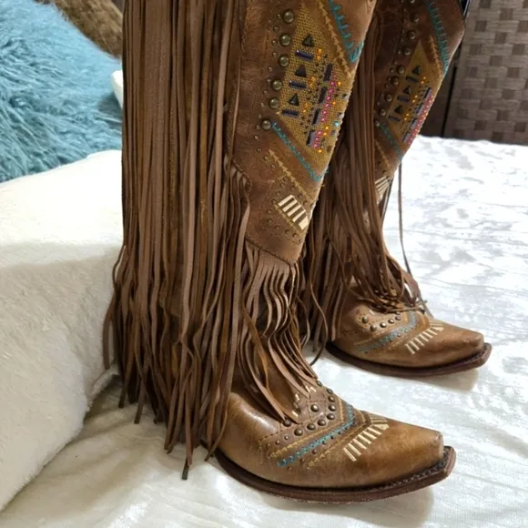 Corral Fringe Leather Boots With Starvorski Crystals Size 8 EUC!
