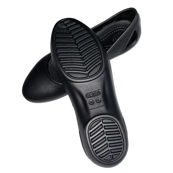 Crocs Laura Women’s Size 4 Flats Slip On shoes Black
