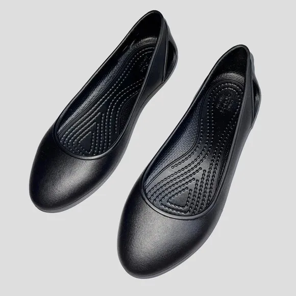 Crocs Laura Women’s Size 4 Flats Slip On shoes Black
