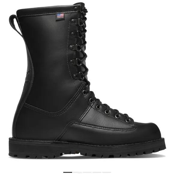 Danner men’s waterproof Fort Lewis size 9.