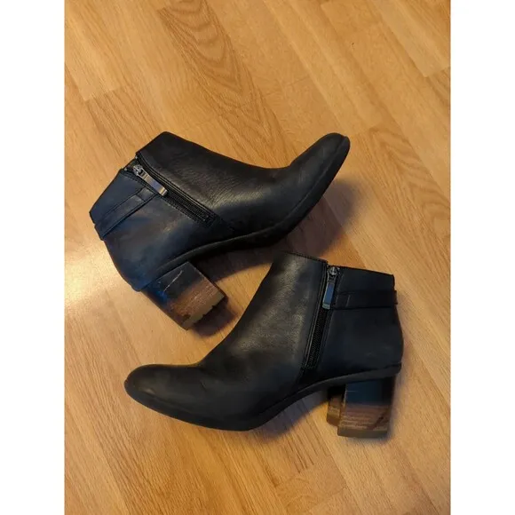 Dansko Perry Bootie Boots Size 40 Black  Leather Block Heel Zipper Comfort