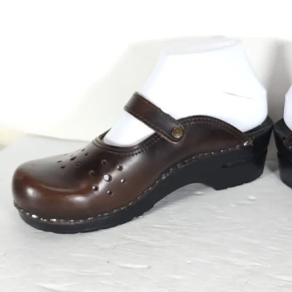 Dansko Women's Merie EU38 US 7-7,5 Brown Oiled Leather Open Back Clogs Shoes