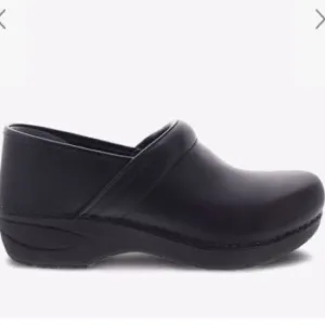 Dansko XP 2.0 Black Leather Slip-Resistent Shoes