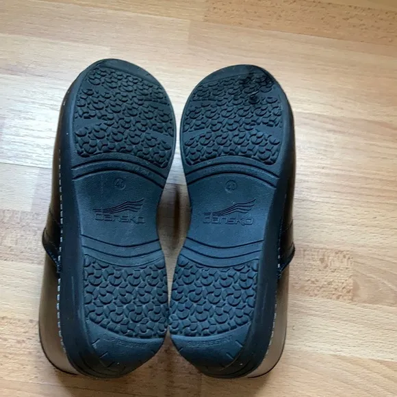 Dansko XP 2.0 Black Leather Slip-Resistent Shoes