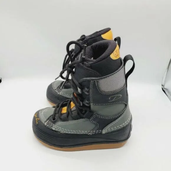Dee Luxe Boys Snowboarding Boots Size US 210