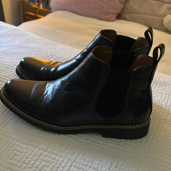 Deer Stag Men's Black Leather Chelsea Boots size 6 excellent condition