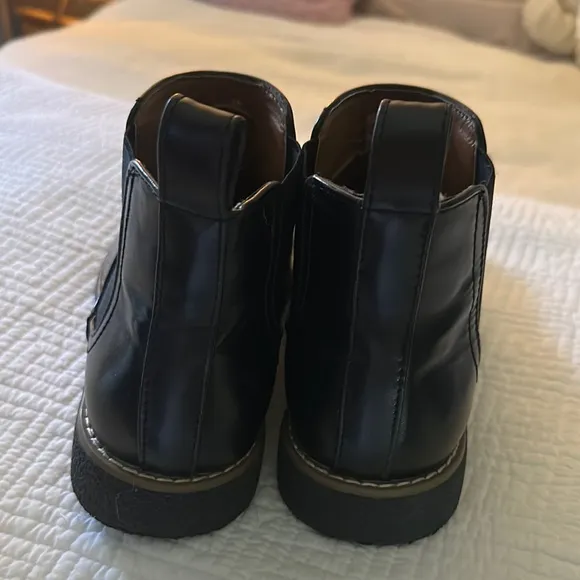 Deer Stag Men's Black Leather Chelsea Boots size 6 excellent condition