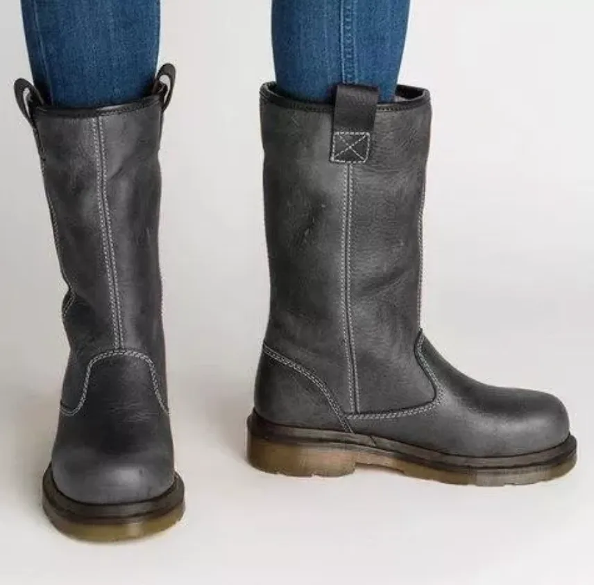 Delia - fashionable winter boots for women