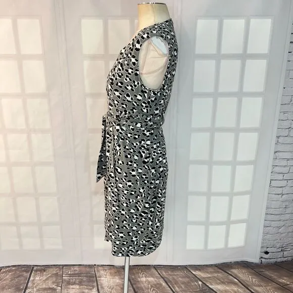 Diane Von Furstenberg new yahzi short true wrap gray cheetah print dress