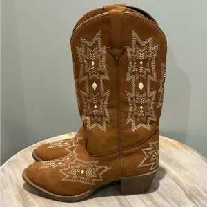 Dingo by Dan Post Rosalin Embroidered Western Boots like new condition Size 6
