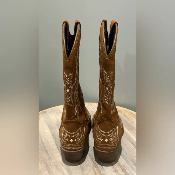 Dingo by Dan Post Rosalin Embroidered Western Boots like new condition Size 6