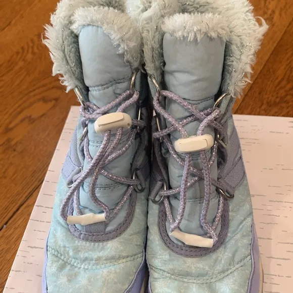 Disney X Sorel Youth Whitney Frozen Elsa Boots FrostedPurple Size 3 Us Eu/37