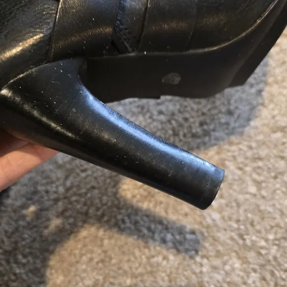 DKNYC - Black Leather Women's Boots