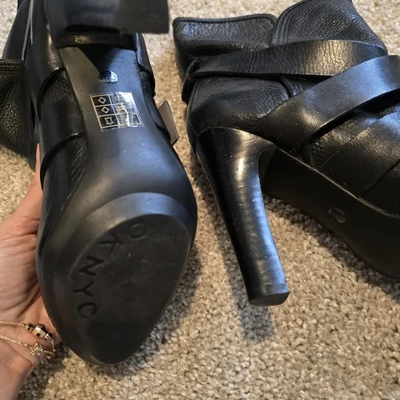 DKNYC - Black Leather Women's Boots