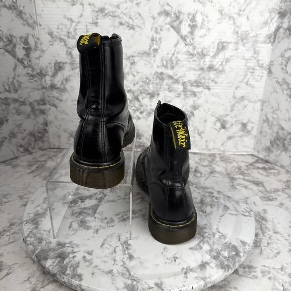 Doc Dr. Martens Womens Black Lace up Combat Boots 1460 Smooth Leather Size 9