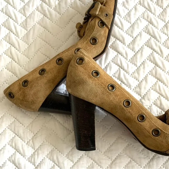 Dolce &amp; Gabbana vintage Suede square toed pumps, 39